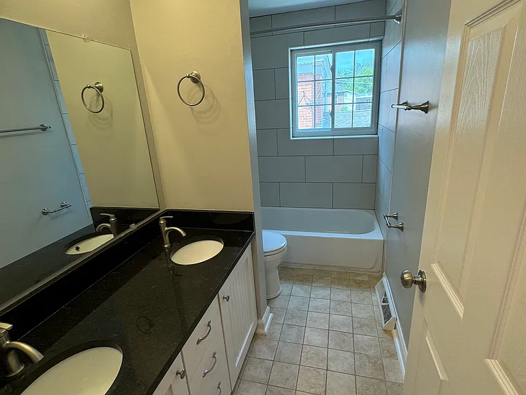 1660 N 4th St #2D — Photo 9