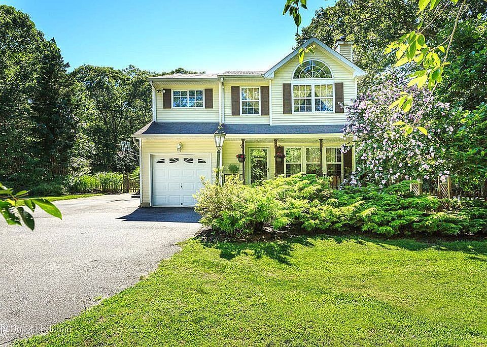 8 Bellows Terrace Rd, Hampton Bays, NY 11946 Zillow