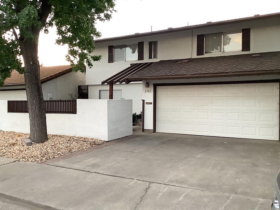 1st image of 2745 Santiago Dr
