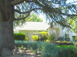 729 NE Savage St, Grants Pass, OR 97526