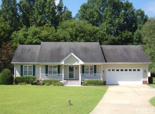105 Ironwood Dr, Fuquay Varina, NC 27526