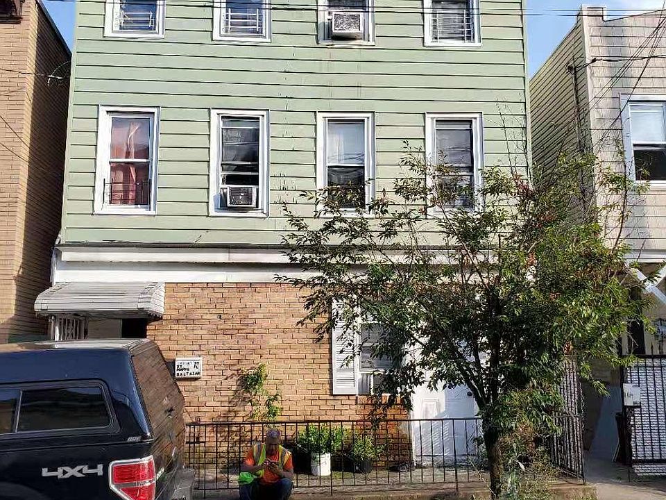 1st image of 198 Saint Marys Ave