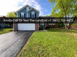 31 W Magnolia Dr, Streamwood, IL