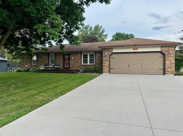 1101 S Ann Dr, Slater, MO 65340