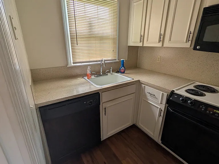 4705 20th Ave #6 — Photo 16