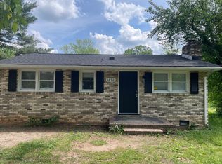 1652 Sanford Dr, Winston Salem, NC 27105