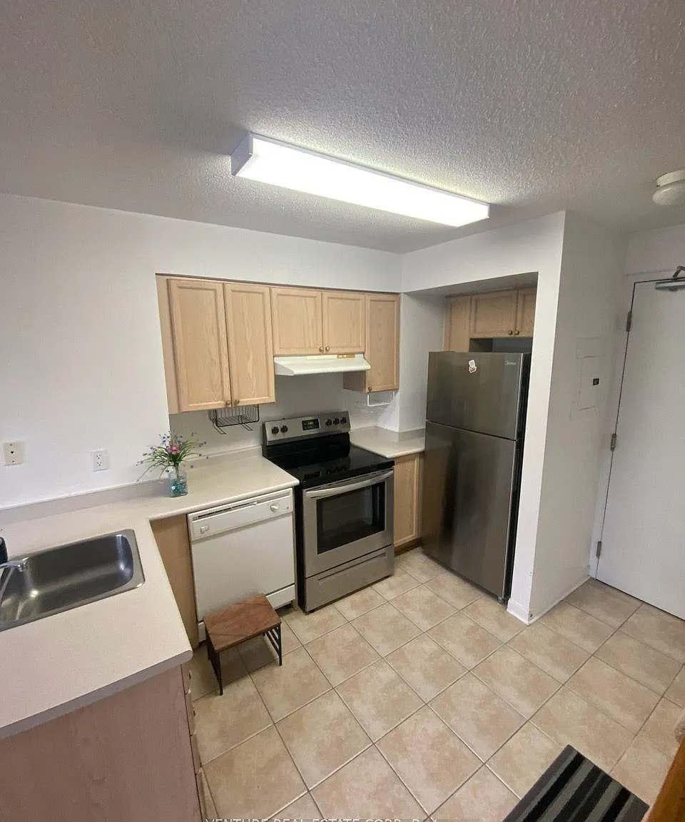 Electra Lofts — Photo 4