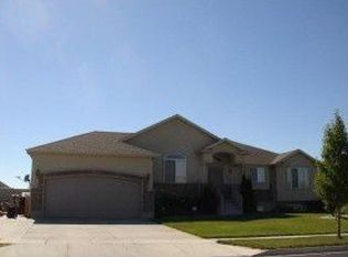 1933 N 2700 W, Clinton, UT 84015
