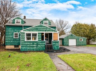 101 Crysler Dr, East Syracuse, NY 13057