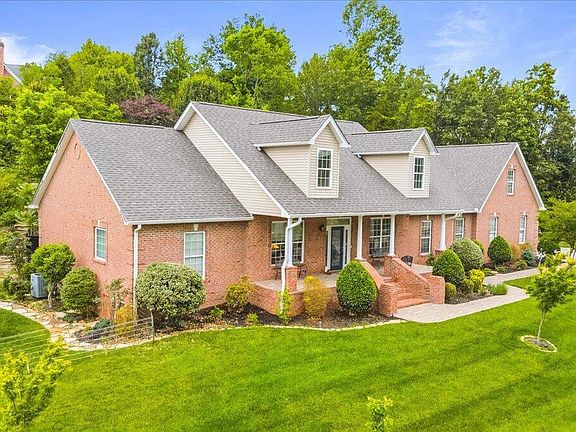 2nd image of 48 Riverside Dr