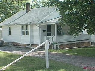 7795 Oak St, Masury, OH 44438