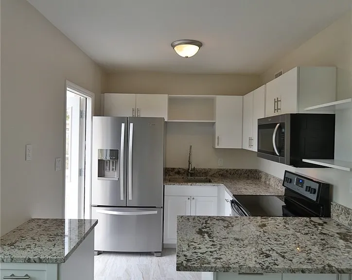 11 California Rd #B — Photo 23