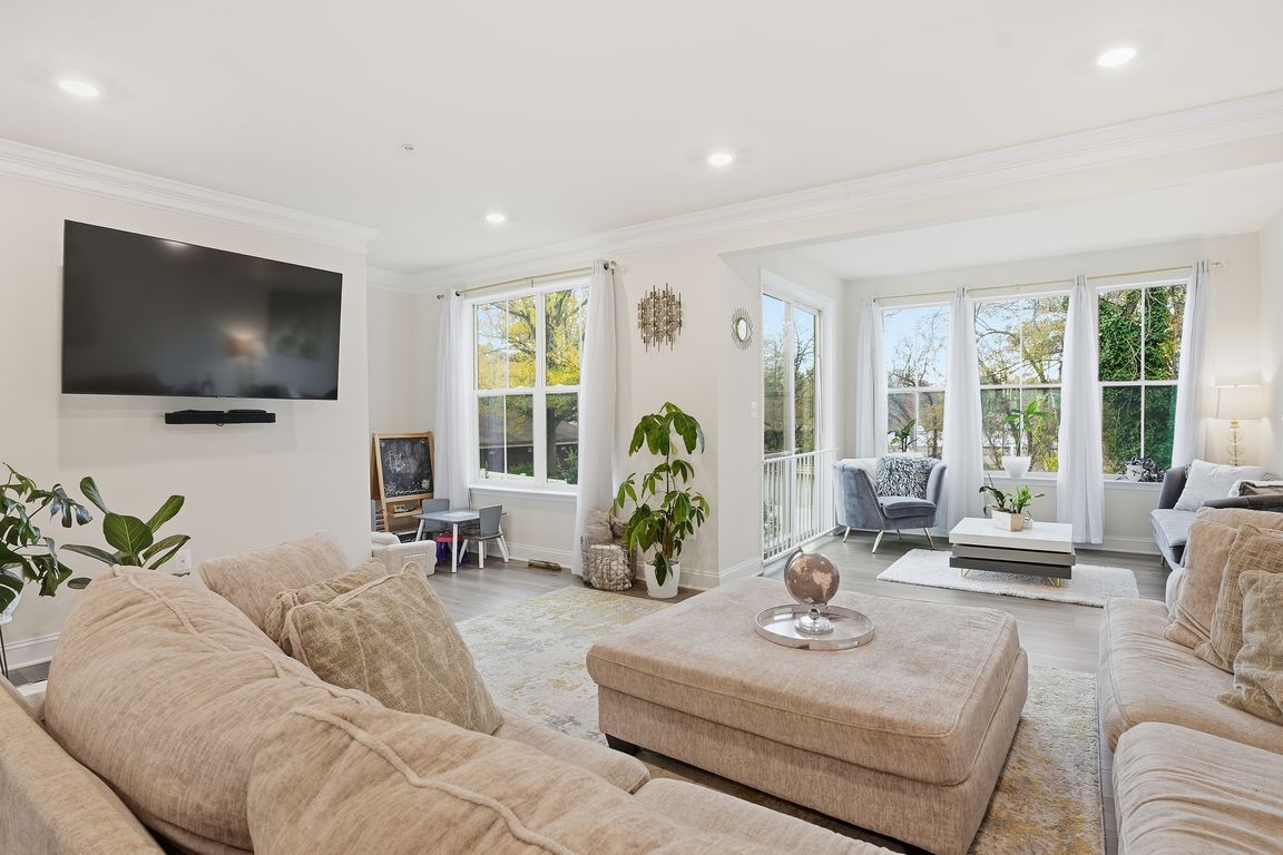 next background image