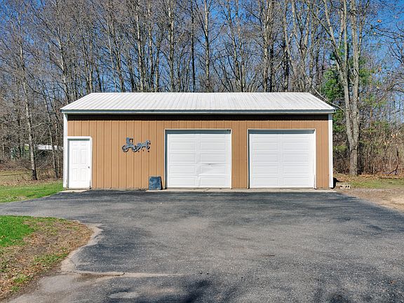 4th image of 8486 E 88th St