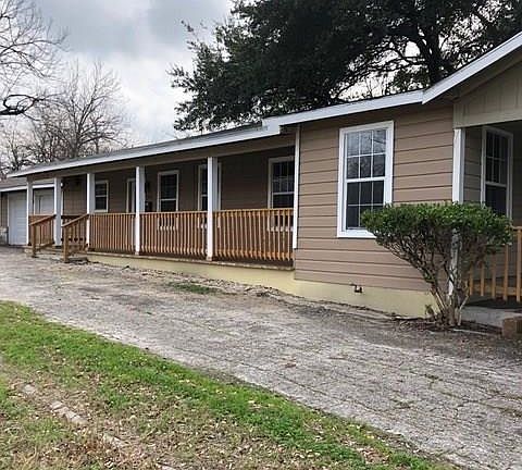 4th image of 293 N Mesquite Ave