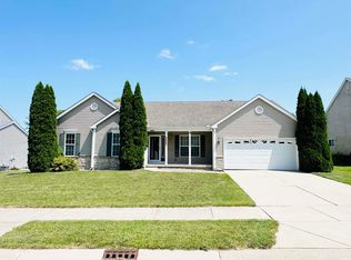 6520 Armstrong Dr, South Bend, IN 46614