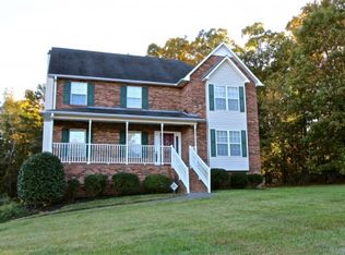 6650 Valleyoak Dr, Clemmons, NC 27012