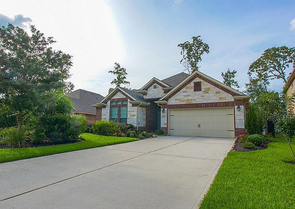 1st image of 135 N Greenprint Cir