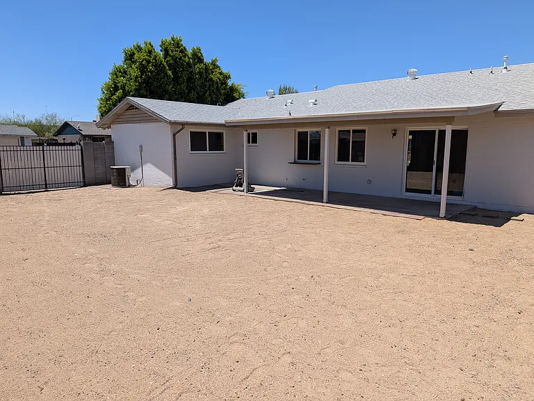 1815 W Menadota Dr — Photo 4