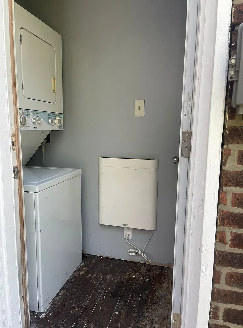 Spacious 1-Bedroom Unit with All-Inclusive Appliances! — Photo 4
