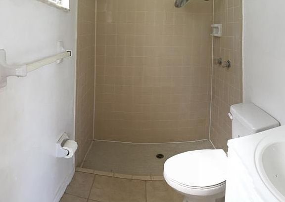 4th image of 3542 Margate Dr