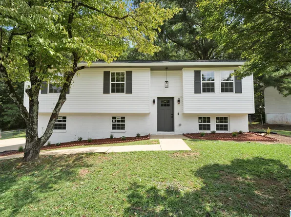 413 Debby Ln, Adamsville, AL 35005