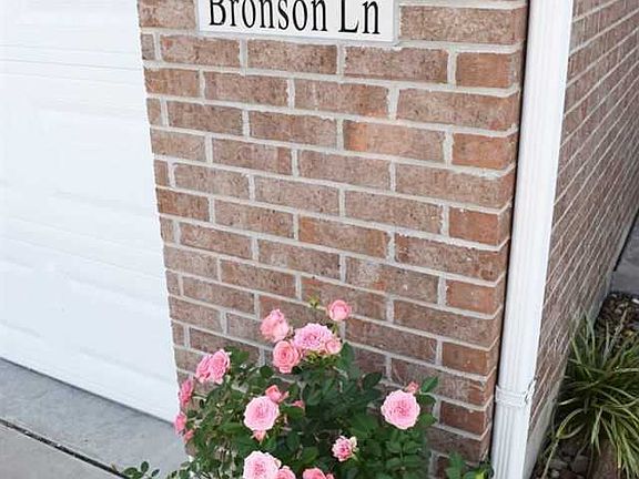 2nd image of 3531 Bronson Ln