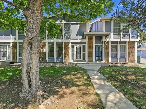 147 Paris Circle, Aurora, CO 80011
