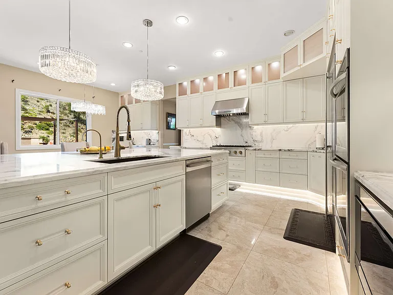 11638 Big Canyon Ln — Photo 21