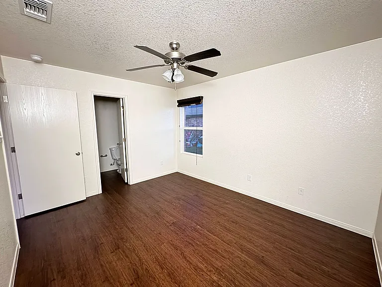 4707 Waterproof Dr — Photo 16