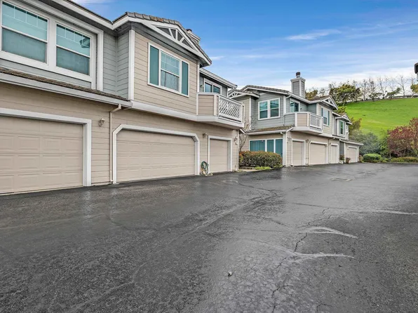 3207 Coyote Cir, Clayton, CA 94517