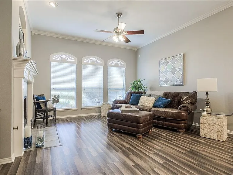 1426 Forest Oaks Ct — Photo 13