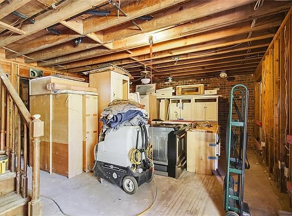 4th image of 10177 Rosewood Pl