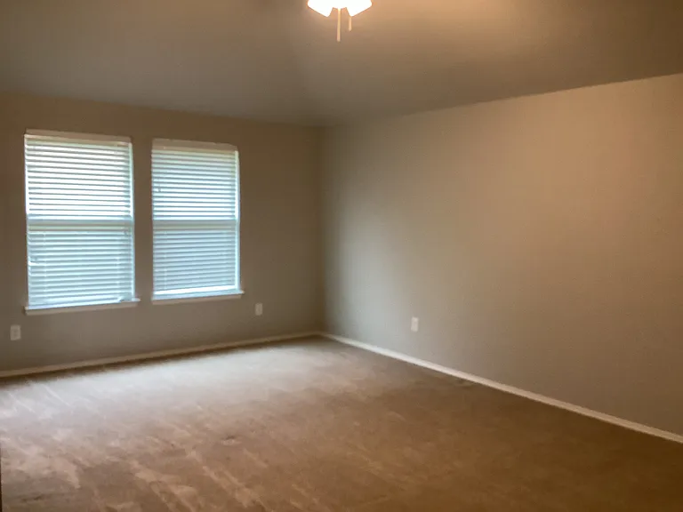 4204 Silverwood Trl — Photo 10