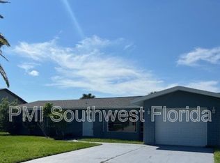 156 Caddy Rd, Rotonda West, FL 33947