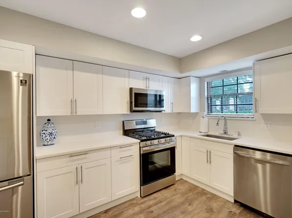 47 Apple Drive, Spring Lake Heights, NJ 07762