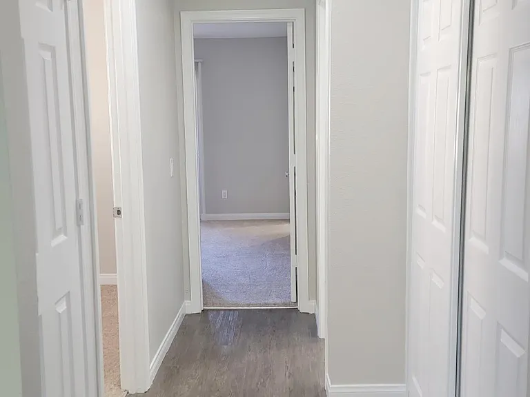 715 B St #14 — Photo 12