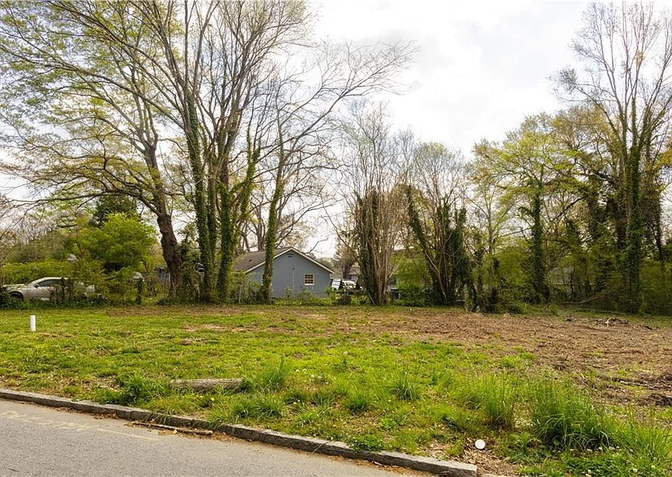 1st image of 2132 Larchwood Rd SW #43