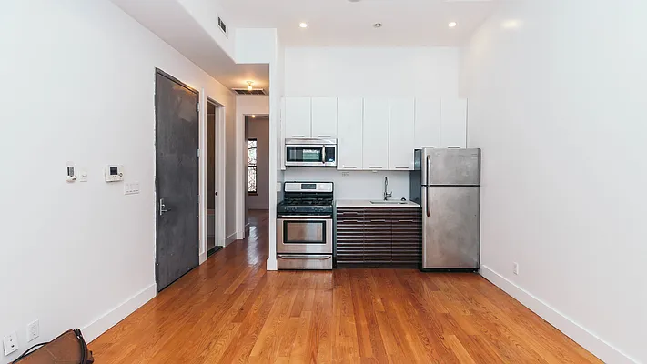 Rented by Nooklyn NYC LLC | media 8