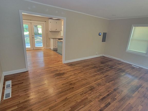 3rd image of 2114 Fellowship Rd
