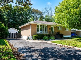 447 McEwen Dr, Kingston, ON K7M 3W6