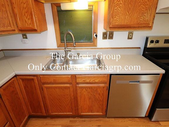 5th image of 2532 N Watts St