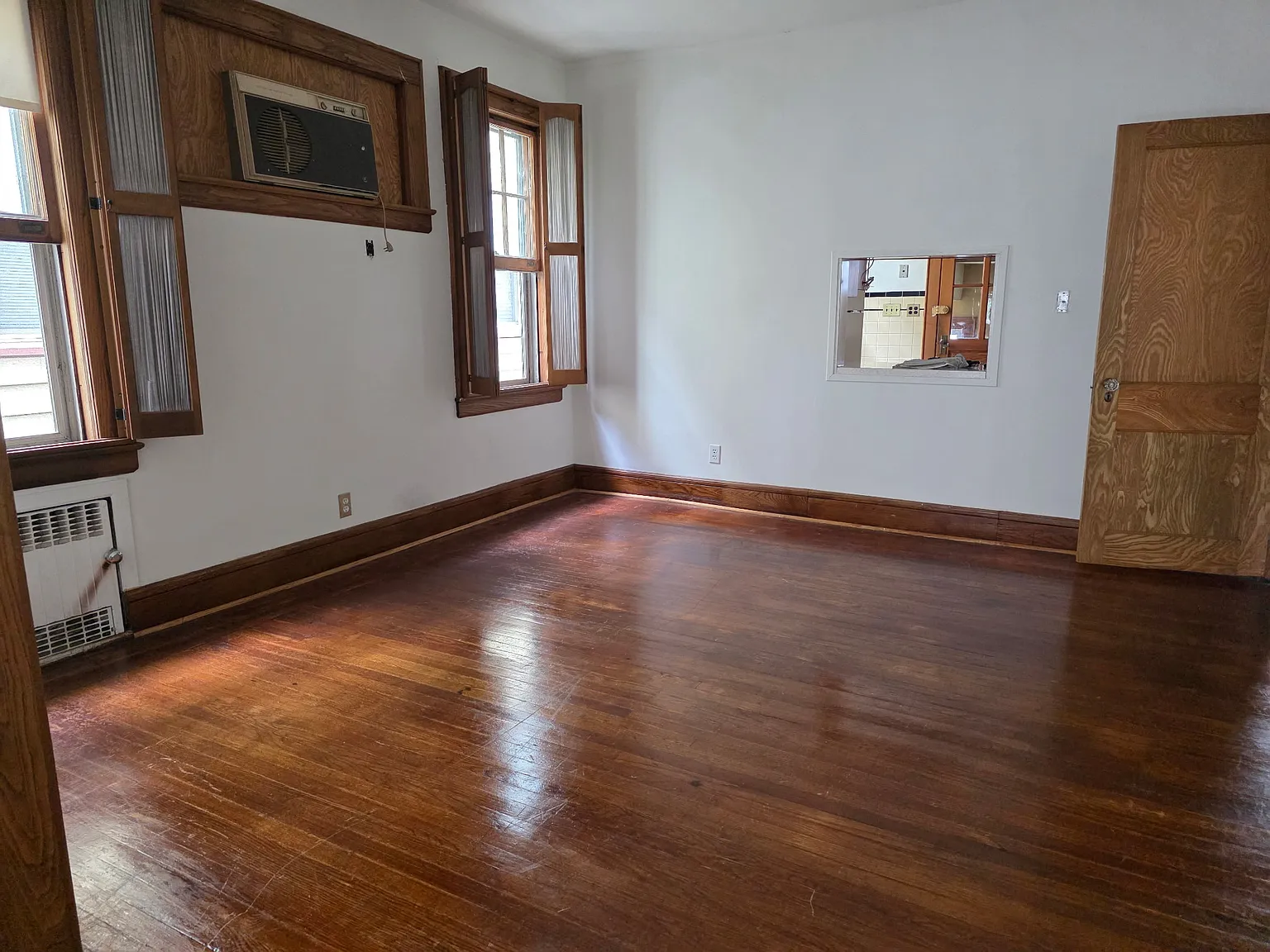 3 bed, 1238 sqft, $2,300 — Photo 4