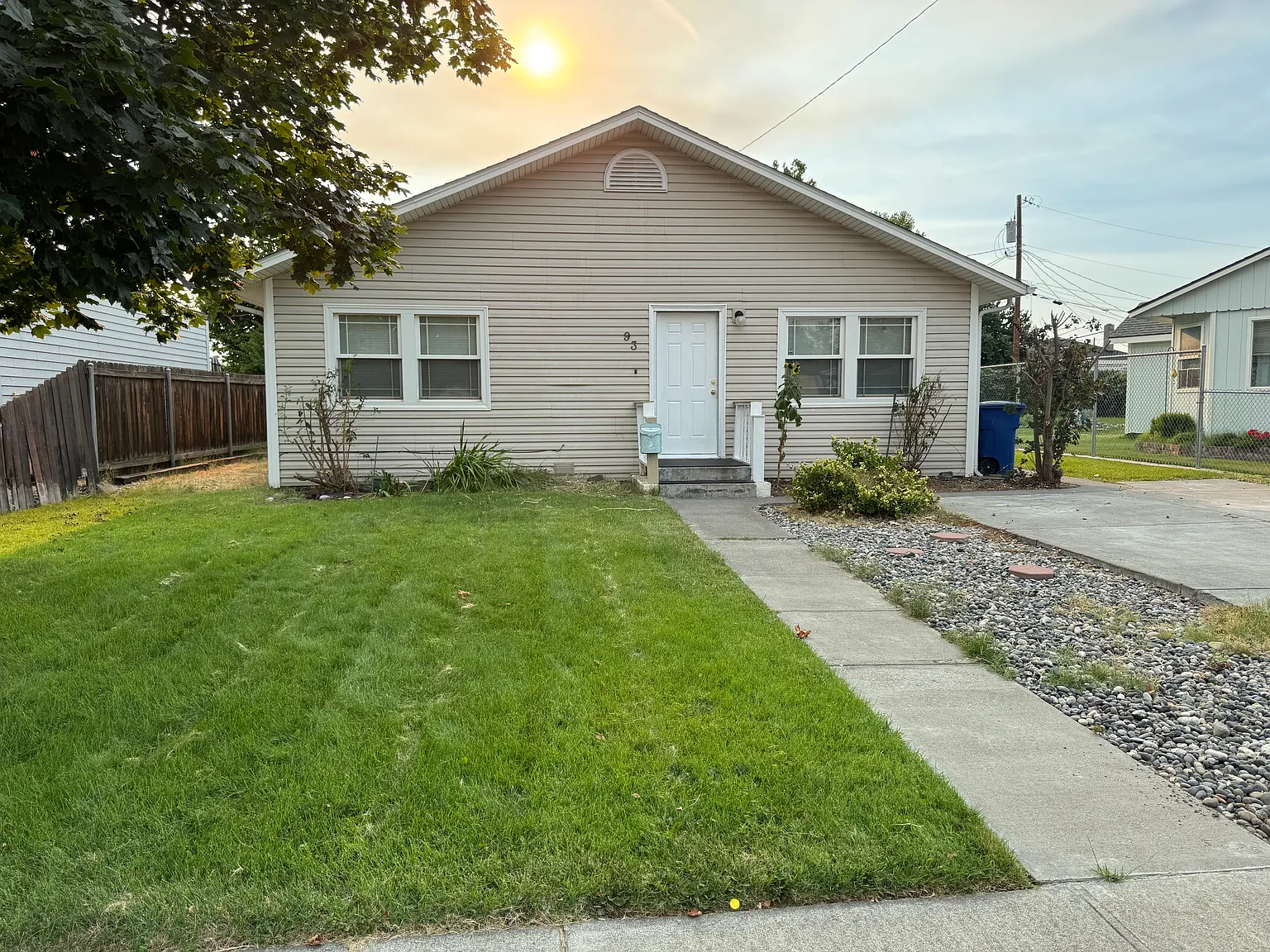 3 bed, 1173 sqft, $1,895 — Photo 1