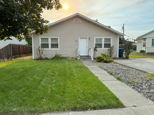93 Cullum Ave, Richland, WA 99352