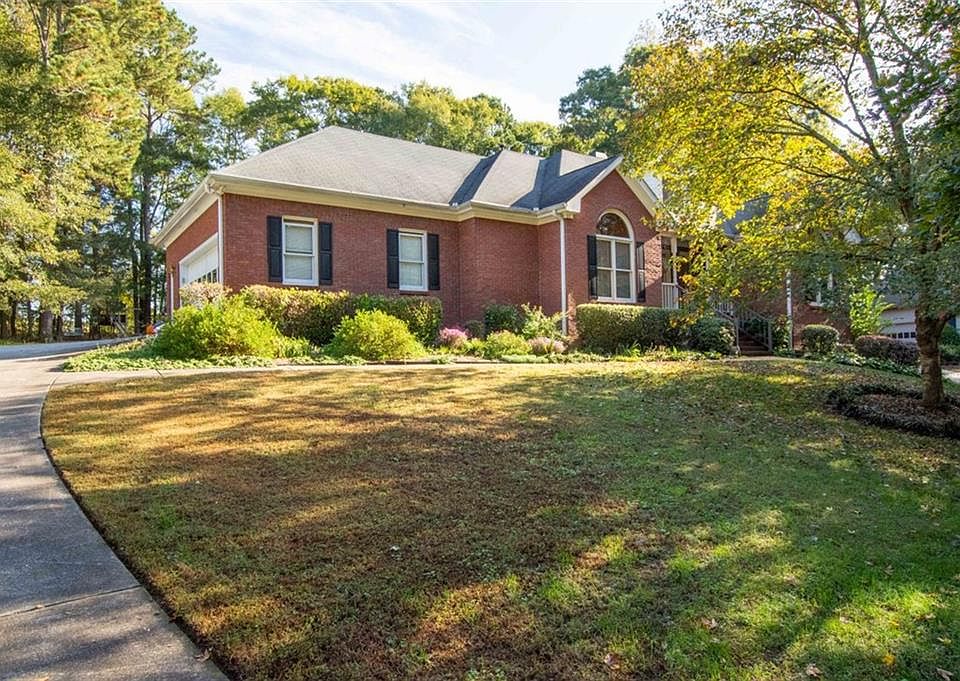 1st image of 2407 Splitwood Dr