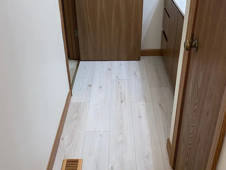 Main bathroom, linen closet in bathroom.