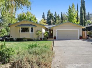 11377 Torrey Pines Dr, Auburn, CA 95602