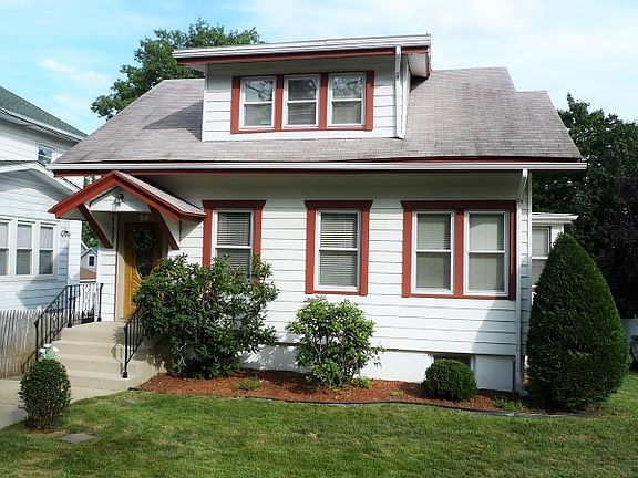 2nd image of 28 Birch St