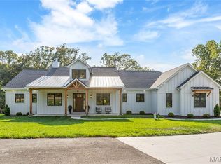 30 Sandy Creek Dr, Winfield, MO 63389